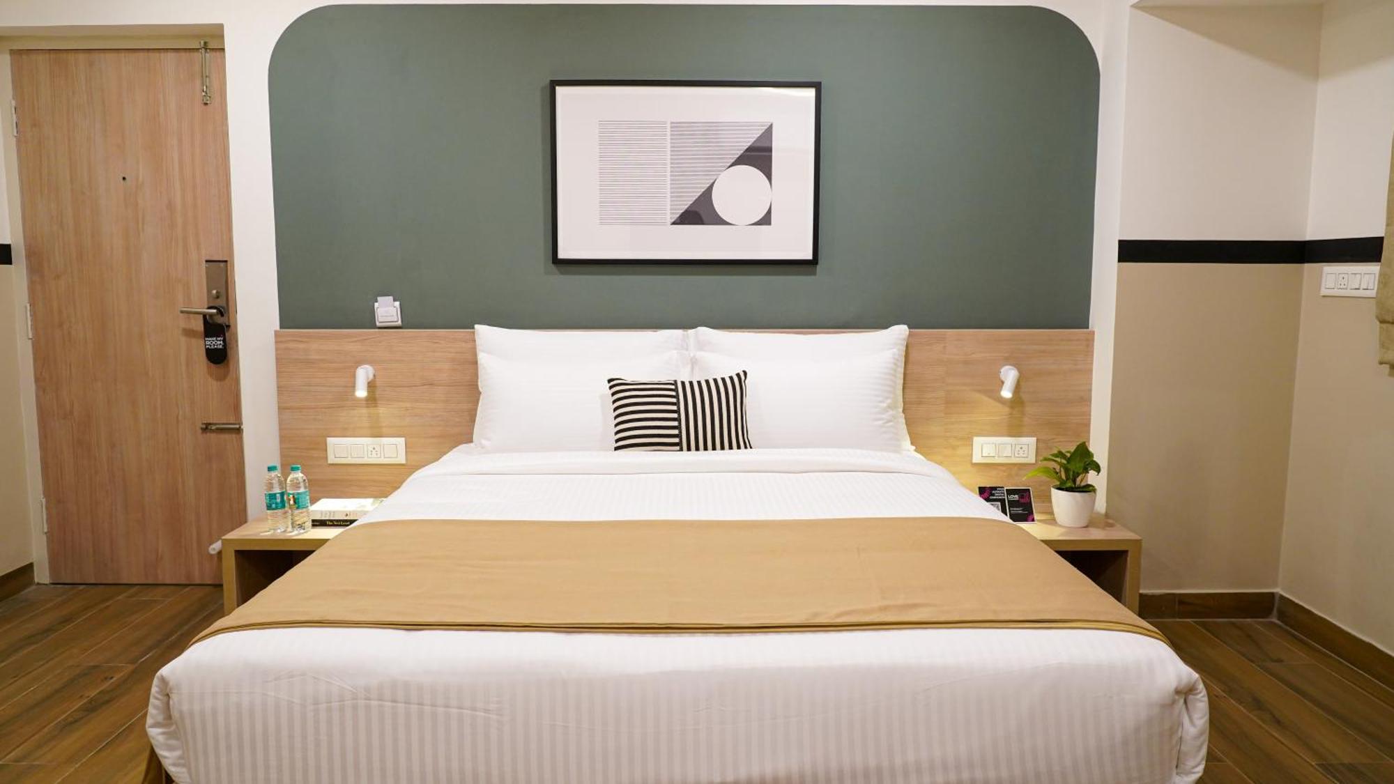 Olive Hotel Millers Road By Embassy Group Bangalore Exteriör bild