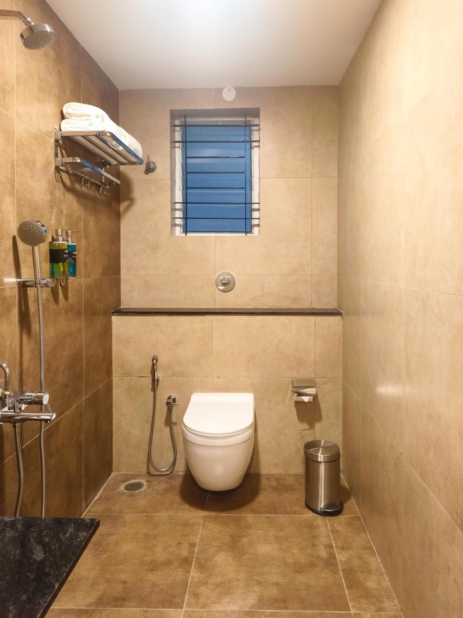 Olive Hotel Millers Road By Embassy Group Bangalore Exteriör bild