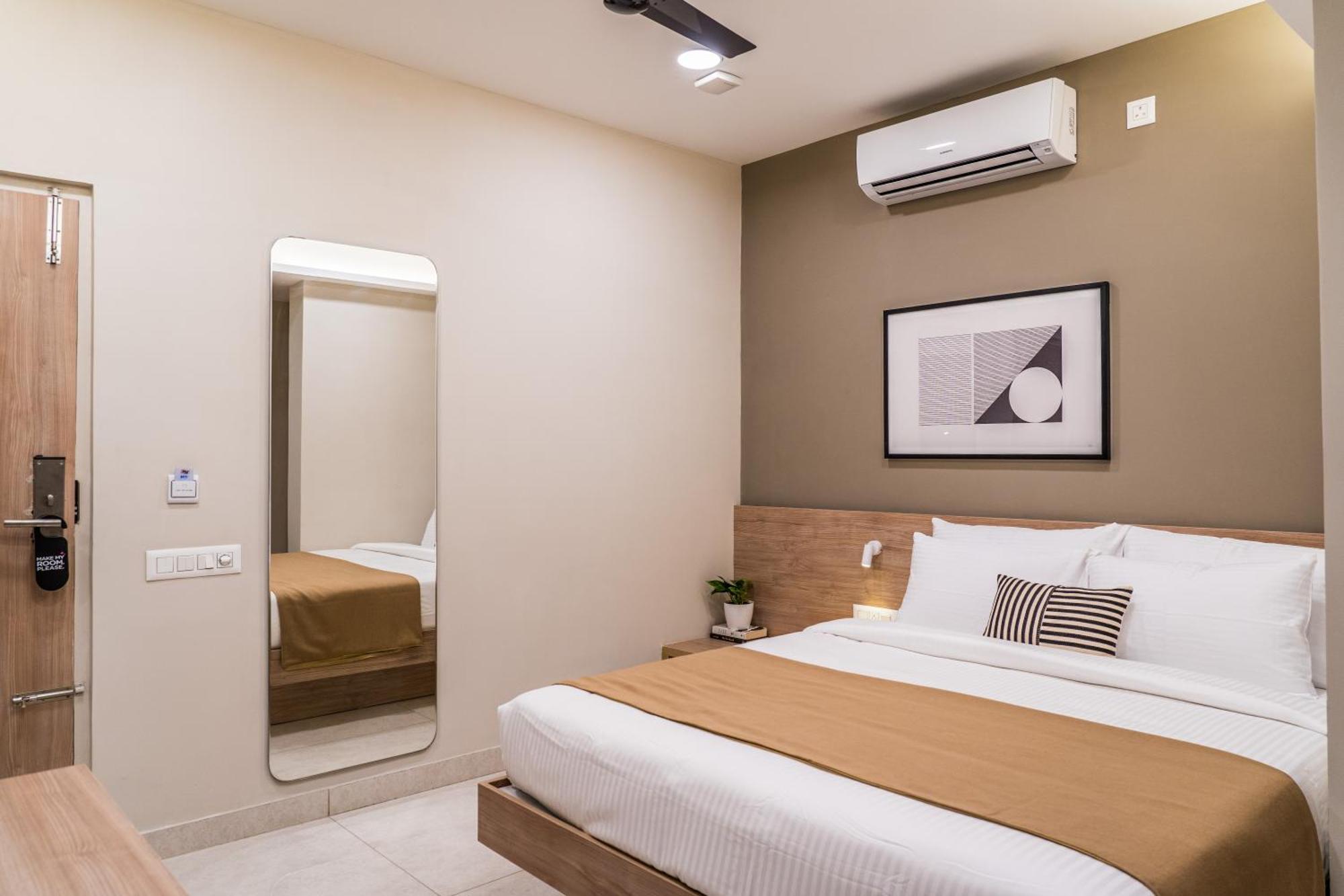 Olive Hotel Millers Road By Embassy Group Bangalore Exteriör bild