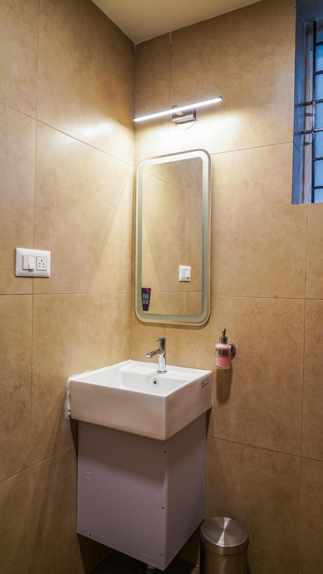 Olive Hotel Millers Road By Embassy Group Bangalore Exteriör bild