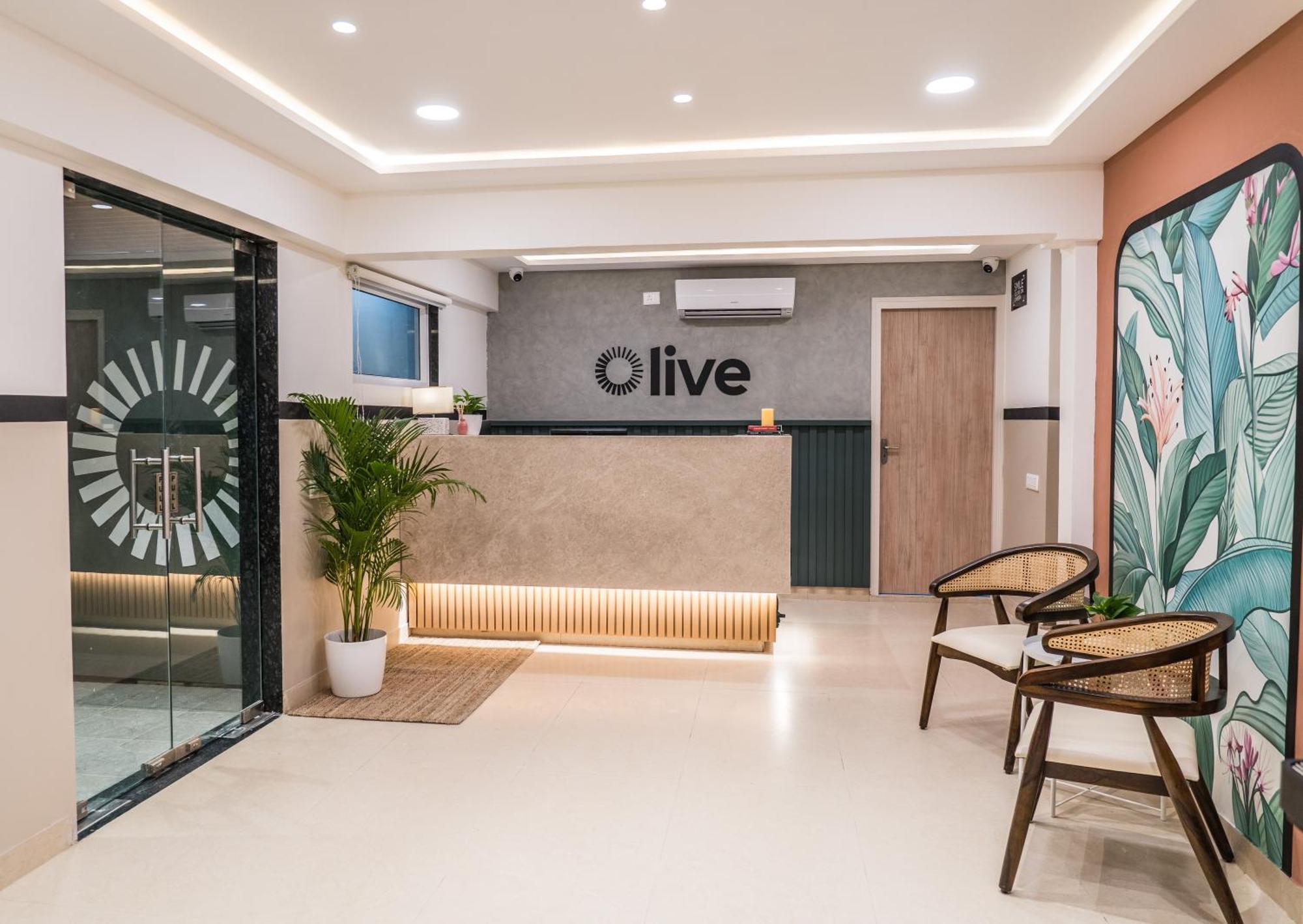 Olive Hotel Millers Road By Embassy Group Bangalore Exteriör bild