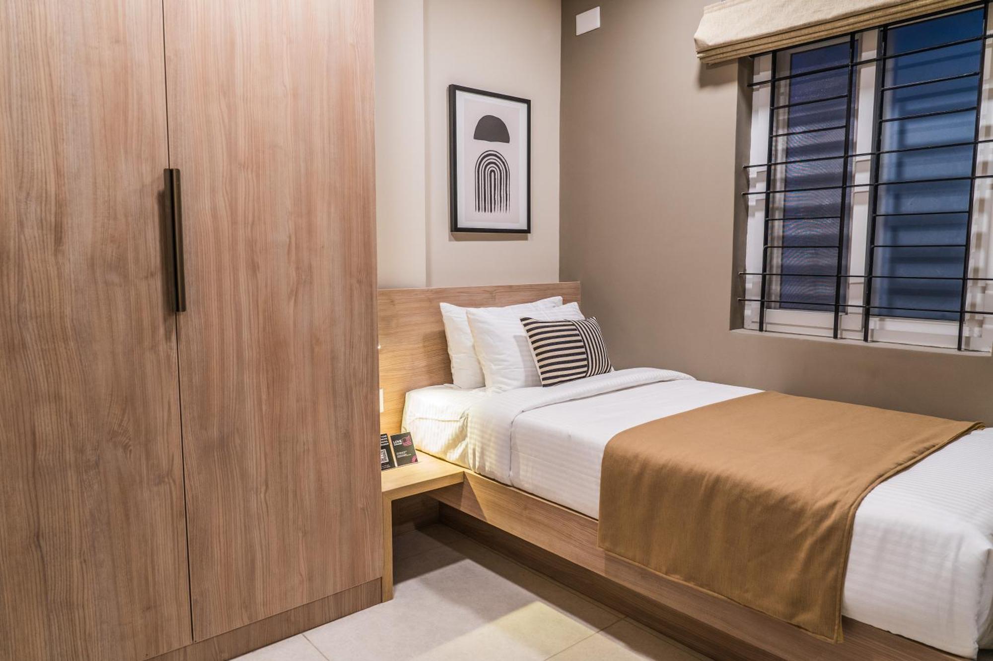 Olive Hotel Millers Road By Embassy Group Bangalore Exteriör bild